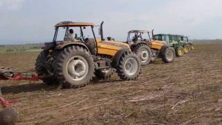 SEDIACAgricultura em Angolaplantio de milho [upl. by Adyan]