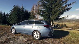 Test Toyota Auris Hybrid Touring Sports [upl. by Kcirddot865]