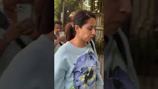 Sargun Mehta spotted outside Kromakay Salon in Juhusargunmehta [upl. by Perzan]