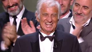 Standing ovation pour le géant Jean Paul Belmondo  César 2017 [upl. by Einnej5]