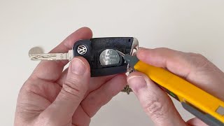 Замена батарейки в ключе Volkswagen Tiguan open key replace battery manual [upl. by Eicats663]