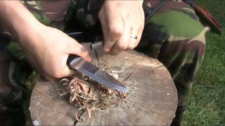 A better way of using a Firesteel with a Knife [upl. by Akenal]