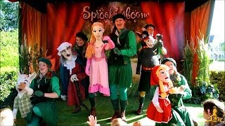 Sprookjesboom Slotfeest Dwarrelplein Efteling 16052014 [upl. by Eeladnerb]