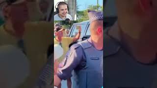 Bolsonaro foi abastecer o carro em Angra dos Reis [upl. by Neeoma38]