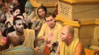 Hare Krsna Kirtan At Sri Vrindavan Dham w Aindra Prabhu ep5 [upl. by Amena]