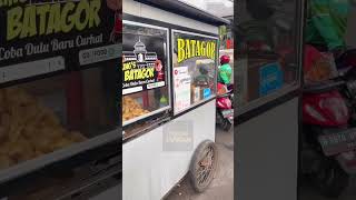 Nyari Batagor PagiPagi  Kings Batagor makanamakan [upl. by Esilegna]