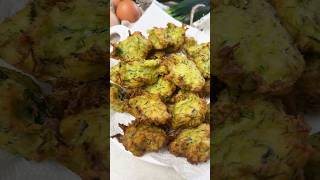 Io adoro le frittelle di zucchine e preparate così sono pazzesche 😋 food recipe [upl. by Maillil926]