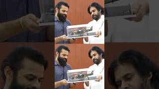 సాయి ధరమ్ తేజ్ కి ఇచ్చిన గిఫ్ట్ చూస్తే pawankalyan Meet saidharamtej janasena shorts ytshots [upl. by Shing]