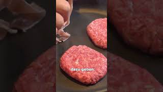 Cheeseburger selber machen 🍔 Saftiges Rind knuspriger Speck 🥓 Rezept [upl. by Ayouqat]