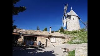 Visite de Cucugnan en Occitanie [upl. by Yatzeck]