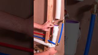 Cómo Hacer la Instalación de Plomeria para un baño Pequeño en 15 segundos diy plomería tips diy [upl. by Ained95]