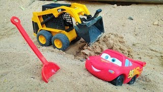 Rayo McQueen y Mate construyen la carretera Coches para niños [upl. by Jangro]