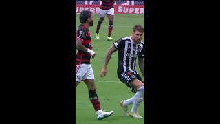 GABIGOL MANDA BEIJO PRO LYANCO  FLAMENGO X ATLÉTICOMG  COPA DO BRASIL  shorts  geglobo [upl. by Ajnat]