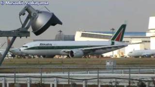 Alitalia Boeing 777200ER 【EIDDH】 [upl. by Oicneconi628]