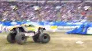 Monster Jam Indianapolis 2007Maximum Destruction [upl. by Aicemaj]