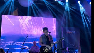 Sponge Cola • Kung Ako Ang Pumiling Tapusin Ito • Hometown Album Launch • Live at Eastwood City [upl. by Georgette376]