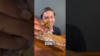 USUS CRISPY PEDAS DAUN JERUK jajanan makan review [upl. by Weston913]