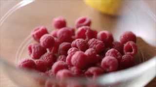 Recette Charlotte Carte dOr Caramel Fleur de Sel et Framboises [upl. by Rickard]