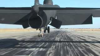 U2 spy plane landing at Beale AFB U2 raw video [upl. by Kcirtapnhoj32]