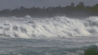 RivièredesGalets quand la houle frappe en pleine nuit [upl. by Maidie]