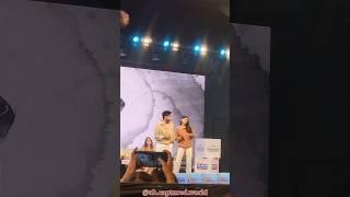 Actor Avinash dancing on stage with a female fan SahityaAajTak anshubaudh7 [upl. by Lynelle]