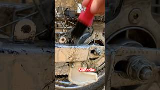 How to lube a dirt bike chain dirtbike xr100 [upl. by Balthazar]