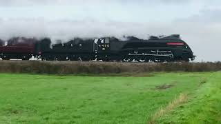 4498 A4 Sir Nigel Gresley passing through South Lincolnshire today 2nd December [upl. by Aisats]