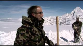 Balisage du tracé de la Patrouille du Glaciers reportage à Tête Blanche [upl. by Inanaup]