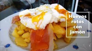 Huevos rotos con Jamón serrano  Receta SUPER SENCILLA [upl. by Aelanna]