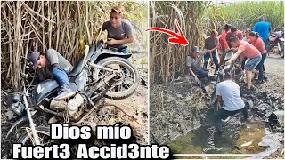 Fuerte accidente en pleno videoRola se fue con todo y moto entre un Río Hoy si le llegó el karma😱 [upl. by Lleuqram]