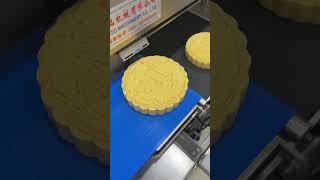 Handsome Workers Make Delicious FiveNut Mooncakes cake mooncake food [upl. by Aihsatan]