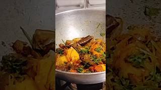 Aloo baingan fry recipebysarkitchen28 youtubeshorts cooking [upl. by Vince]