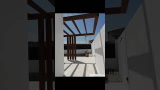 Instalación de pérgola con Elevador  Lifter for pergola installation [upl. by Nnayr]