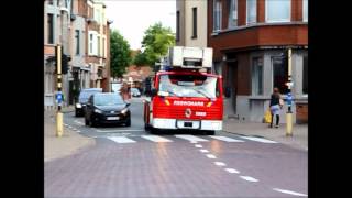 Brandweer Antwerpen  Reserveladder 32 door centrum Burcht [upl. by Naihr]