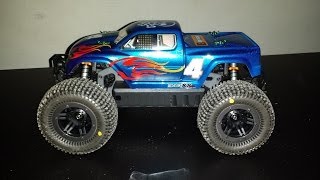 HPI Savage XS montée en 6 minutes [upl. by Redyr]