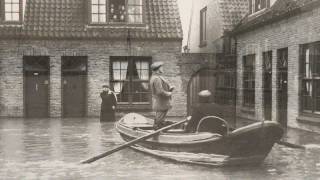 Hoog water in Deventer in 1926 [upl. by Neiv]