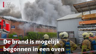 Grote brand bij coatingbedrijf Montfoort onder controle omliggende bedrijven gered  RTV Utrecht [upl. by Hewart]