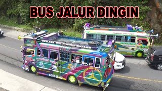 PANTAUAN BUS GUNUNG DI JALUR BERASTAGI PENATAPAN DOULU [upl. by Lzeil]