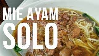 Mie Ayam Solo Juara Rasanya  makanlagi [upl. by Worrad]