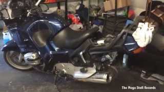 BMW R1150RT Rear Wheel Removal at home BMW R1150RT hinterrad ausbauen zu Hause [upl. by Mulford59]