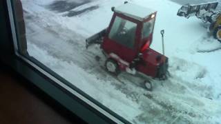 OMG LOOK WHAT THIS STUPID SNOW PLOW DRIVER DID IN A BLIZZARD VERY DANGEROUSOMG [upl. by Dloreg]