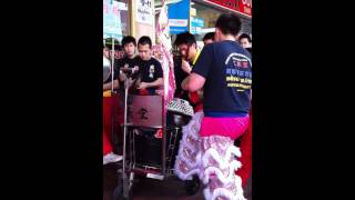 Yun Yee Tong 2011 Drumming streets [upl. by Acenahs]