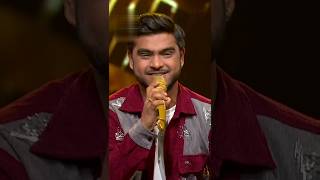 chal chaiyya chaiyya  vaibhav gupta 🖤💘😯  indian idol 14 performance shorts [upl. by Eimmis799]