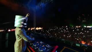 Marshmello  Alone  Live SunburnFestival Mumbai 2016 [upl. by Anilehcim480]