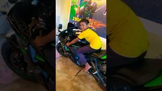 Super Buke Zx10r Dekhne Ghar Aa GYE ❤️ automobile shorts short youtubeshorts trendingshorts [upl. by Lovell]