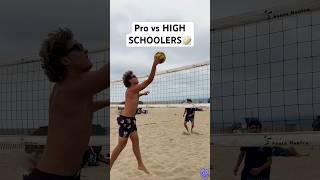 1 Pro vs 2 HIGH SCHOOLERS📝🏐 beachvolleyball volleyball volleyballworld volleyballplayer [upl. by Franek891]