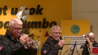 Muziekkorps leger des Heils Zeist speelt bij de kerstpot 1 [upl. by Cadman]