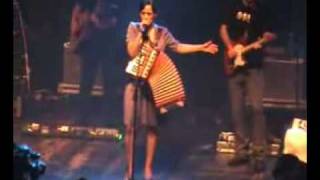 Julieta Venegas en Suiza  Te voy a mostrar [upl. by Quartis]