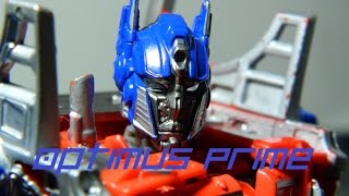 Transformers Age Of Extinction Evasion Optimus Prime Stop Motion [upl. by Alliehs]