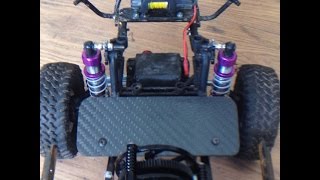 AXIAL  SCX10  BATTERY MOD  ACROSS THE CHASSIS [upl. by Dorrej]